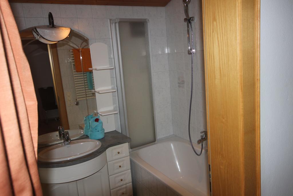 קפרון Alpenappartement מראה חיצוני תמונה